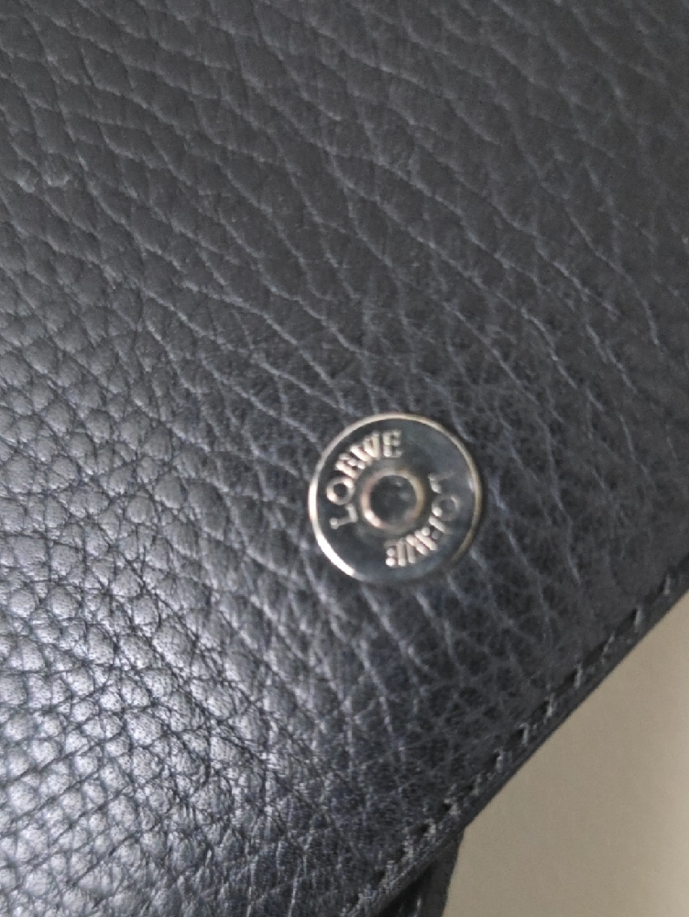 Vintage Loewe Senda Hobo Black Pebbled Leather Shoulder Bag with Silver Buckles - Picture 4 of 7